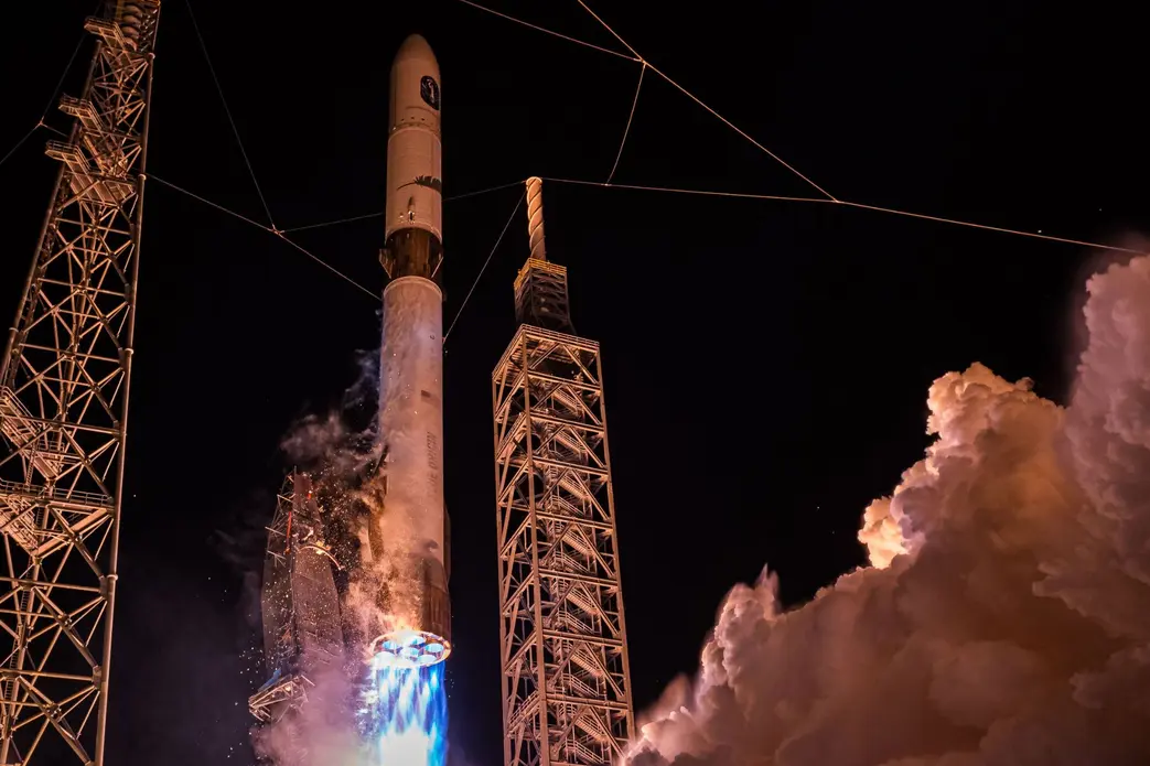 نیو گلن در حال پرتاب طی مأموریت NG-1 در ۱۶ ژانویه ۲۰۲۵