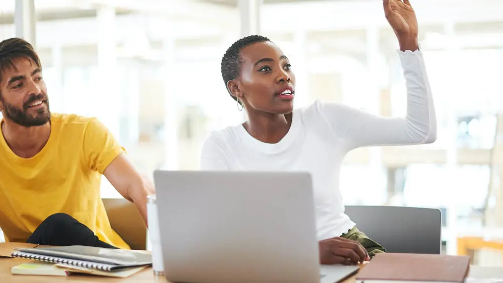 نابغههای ساکت که این عادتهای عجیب را دارند همه چیز را زیر سؤال میبرند