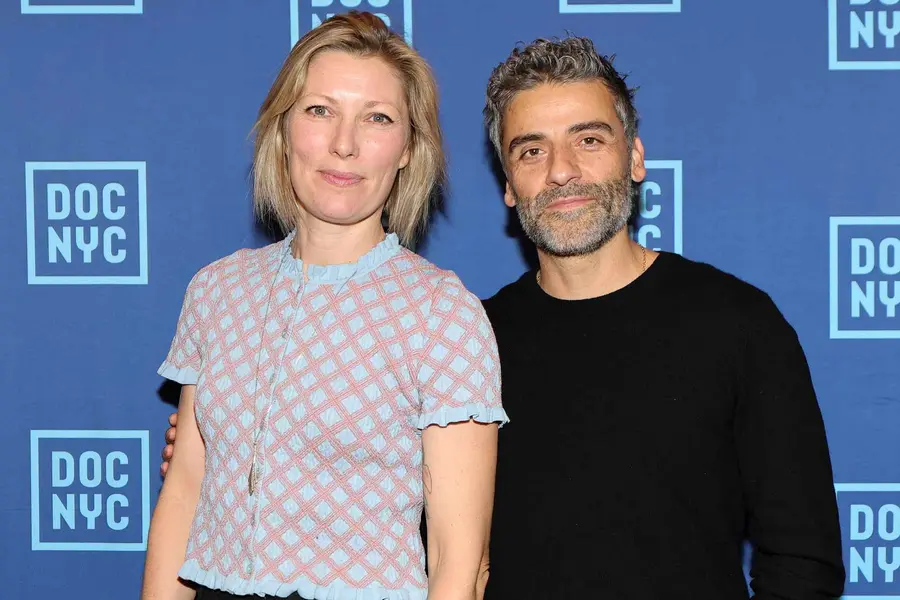 الیورا لیند و اوسکار آیزاک در مراسم اکران «King Hamlet» در طول DOC NYC سال ۲۰۲۵ در تئاتر SVA در تاریخ ۱۴ نوامبر ۲۰۲۵ حضور داشتند