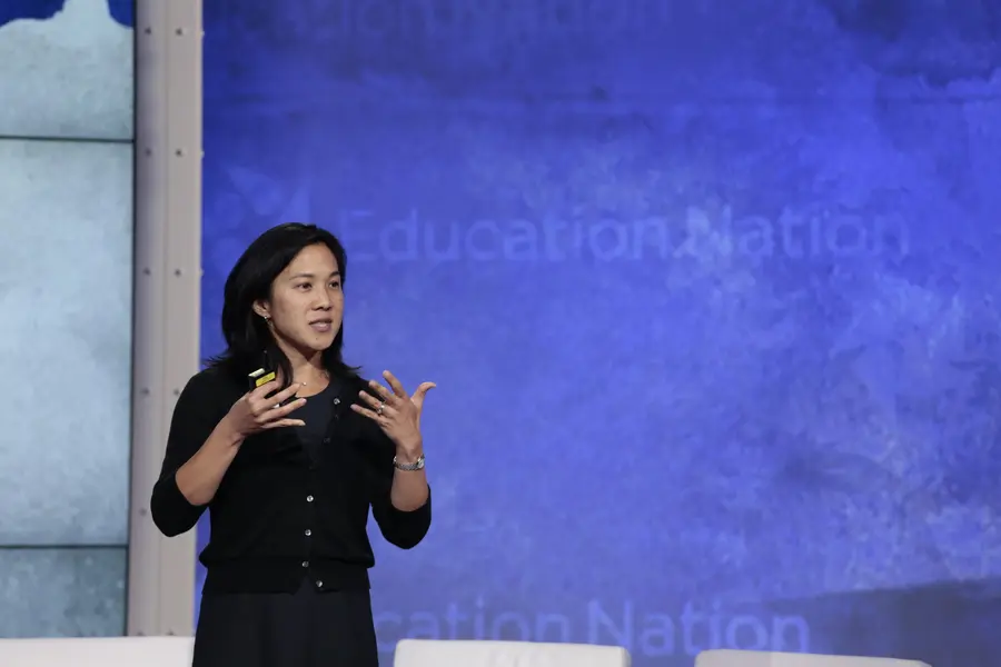 آنجلا داک‌ورث، استاد روان‌شناسی روزا لی و اگبرت چانگ در دانشگاه برتر UPenn