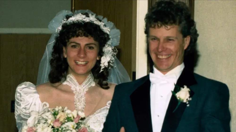 تصویری از مستند «مرگ‌های خانواده کارمن».