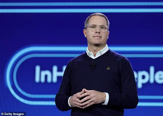 داگ مکمیلان، مدیرعامل والمارت، هشدار داده است که هوش مصنوعی تکتک مشاغل را در میان نیروی کار ۲.۱ میلیون نفری این غول خردهفروشی دگرگون خواهد کرد