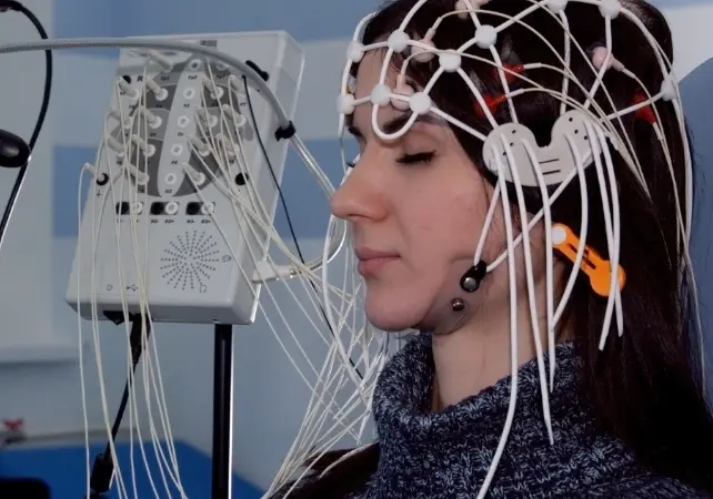 کلاهک EEG
